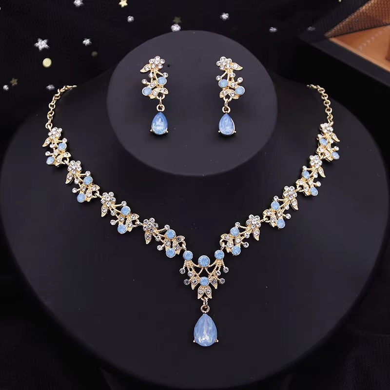 Exquisite Dangle Earrings and Necklace Set for Women Bridal Jewelry Set Rhinestone Flower Choker Necklace Set Party Wedding