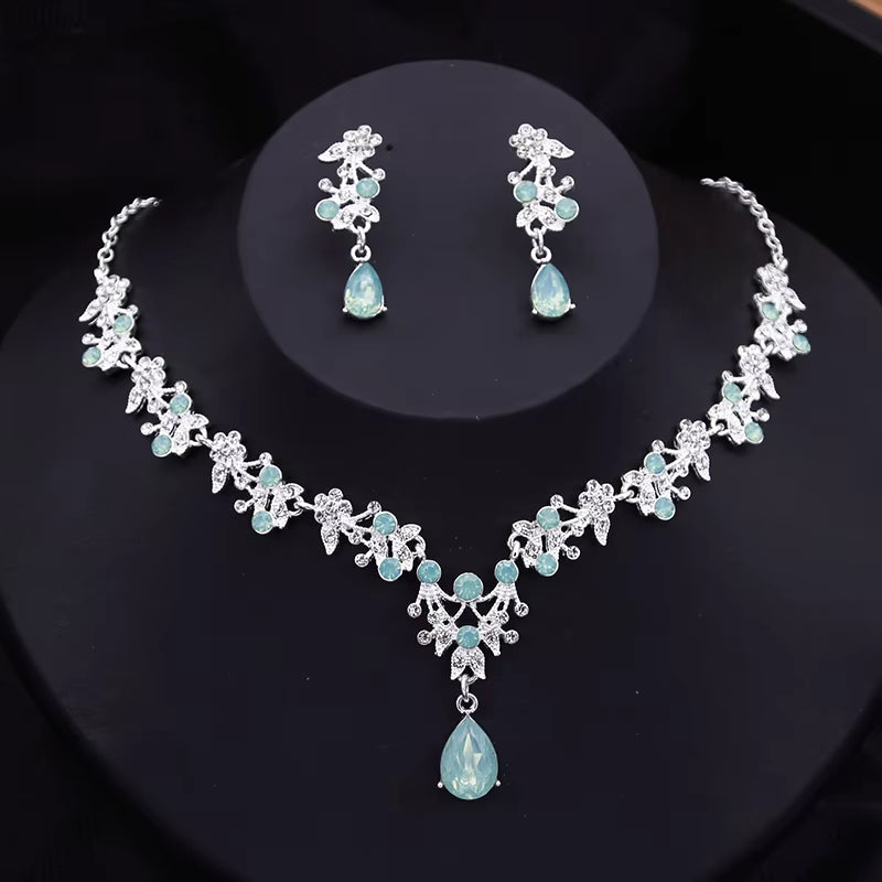 Exquisite Dangle Earrings and Necklace Set for Women Bridal Jewelry Set Rhinestone Flower Choker Necklace Set Party Wedding