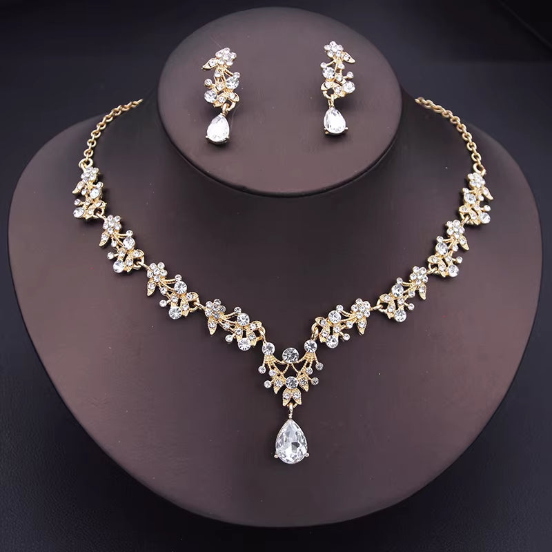 Exquisite Dangle Earrings and Necklace Set for Women Bridal Jewelry Set Rhinestone Flower Choker Necklace Set Party Wedding